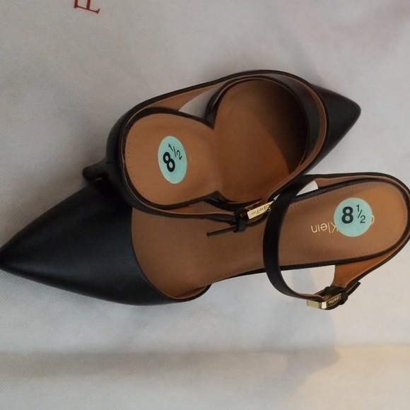 Shoes - Picture 2 of 5